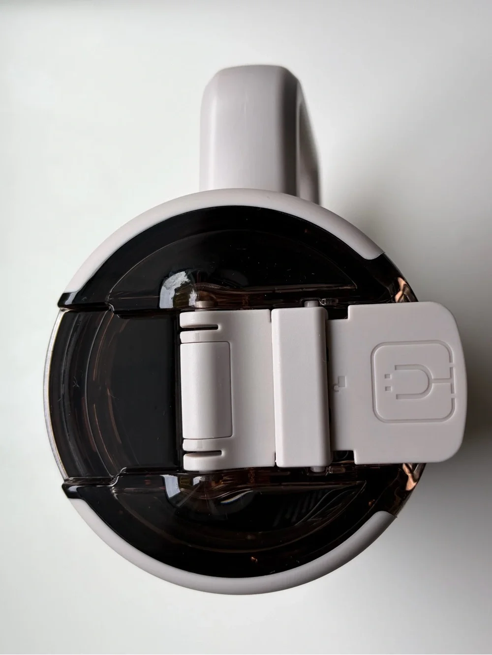 BrüMate Dune MÜV Insulated Mug w/ locking leak free lid.